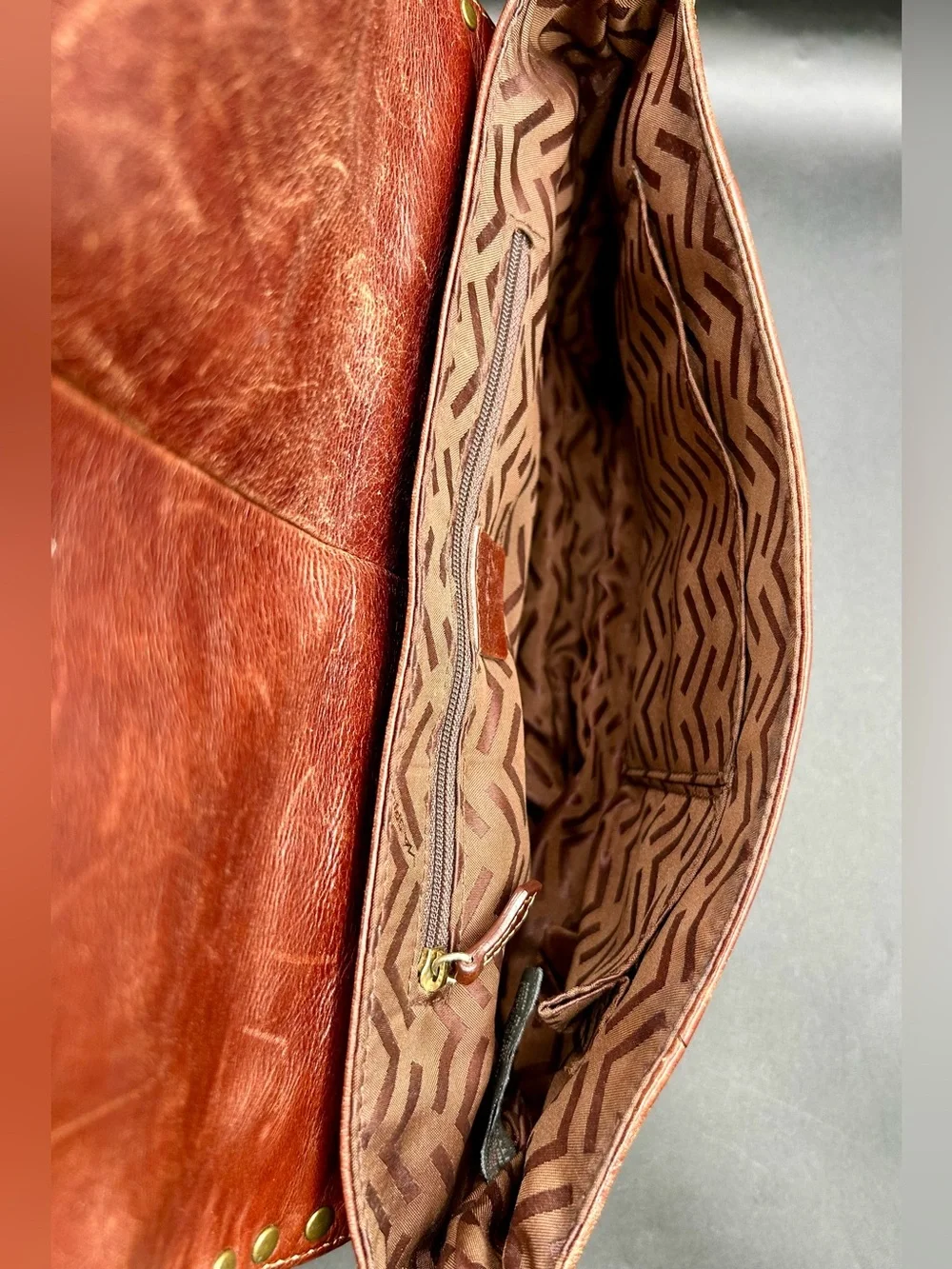 VINTAGE VIA SPIGA Shoulder Bag Tan-Cognac Leather.